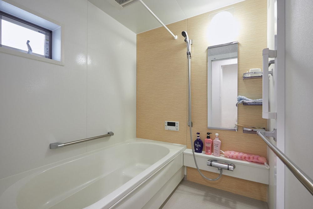 JAY AND LAN'S HIMAWARI HOUSE 東京