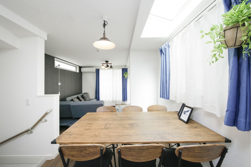 HIGASHI-ROKUGO HOUSE WHITE 東京