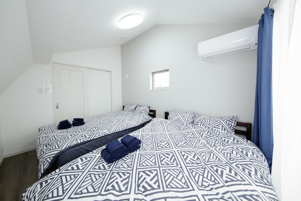 HIGASHI-ROKUGO HOUSE WHITE 東京