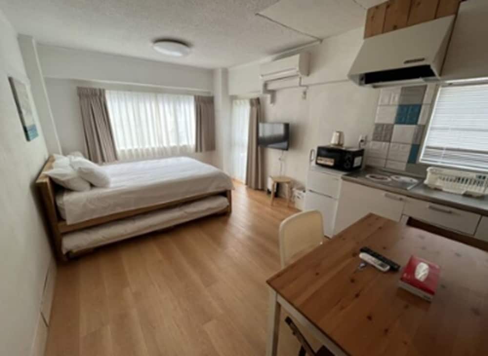 RHODES KAGURAZAKA HOTEL 東京