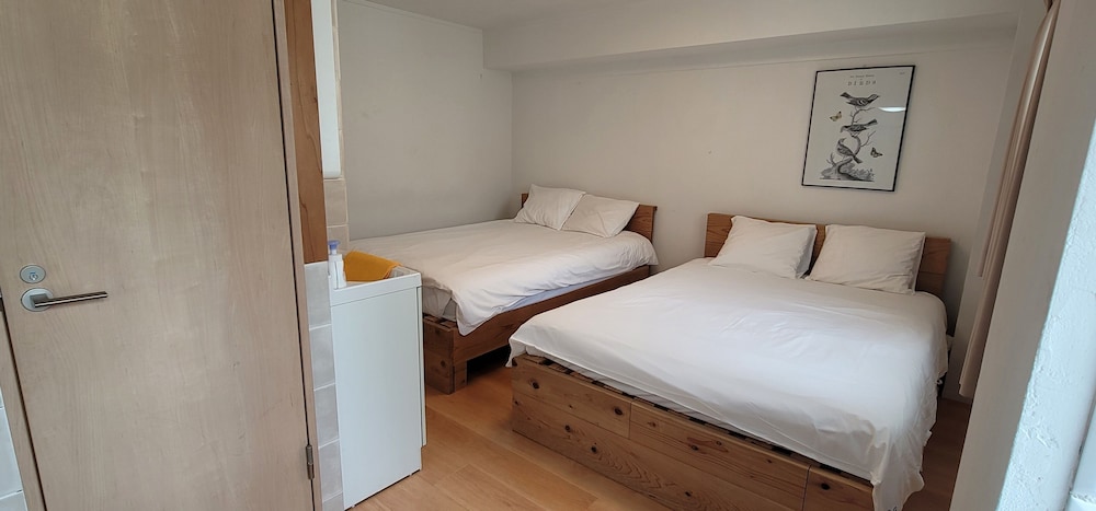 RHODES KAGURAZAKA HOTEL 東京