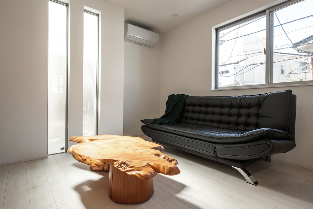 PRIVATE HOTEL OSHIAGE 東京