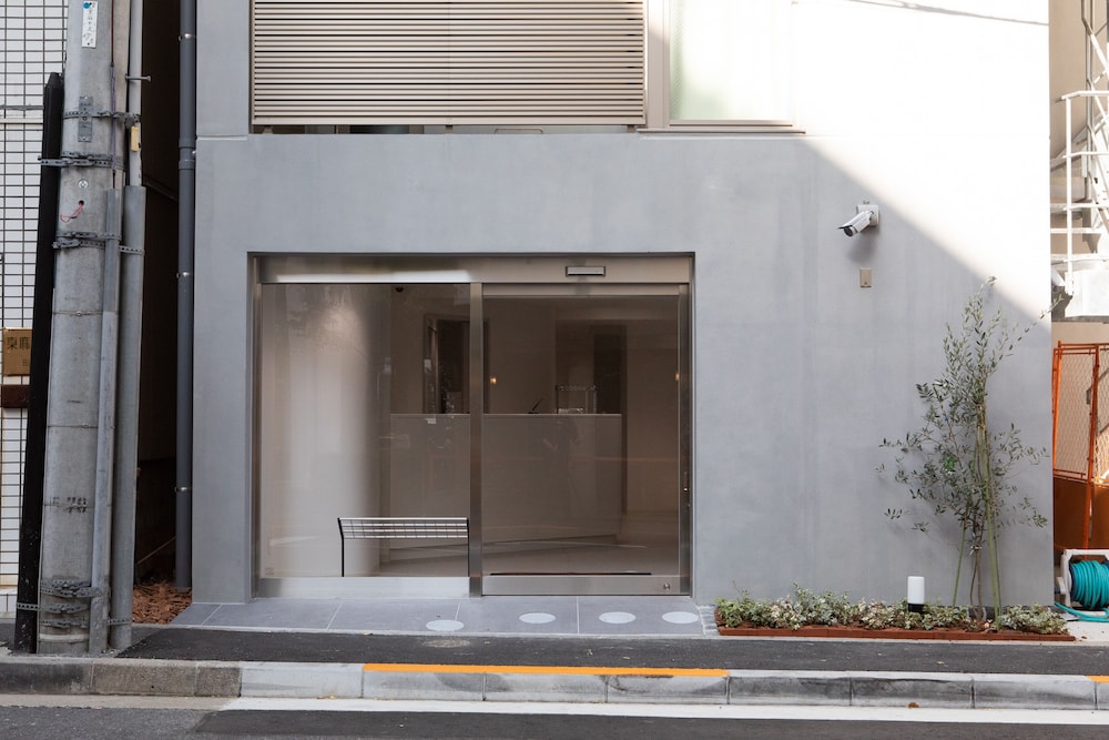 BINEMU ASABUJUBAN 東京
