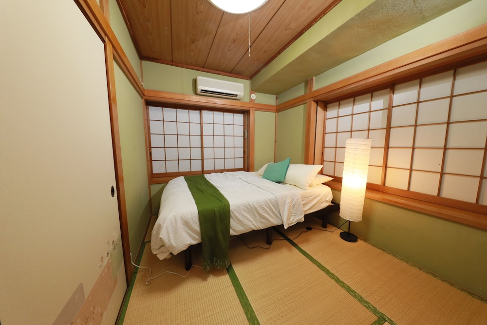 IBASHO ROPPONGI 東京