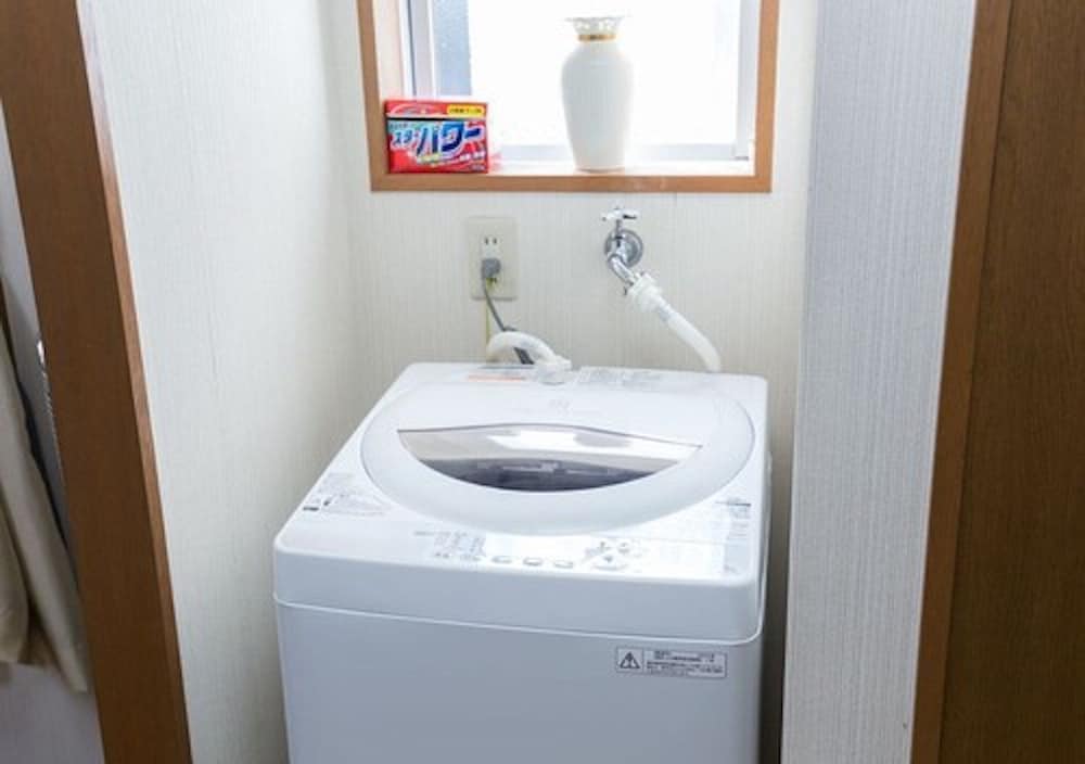 CENTRALLY LOCATED DELUXE FURNISHED.1 東京
