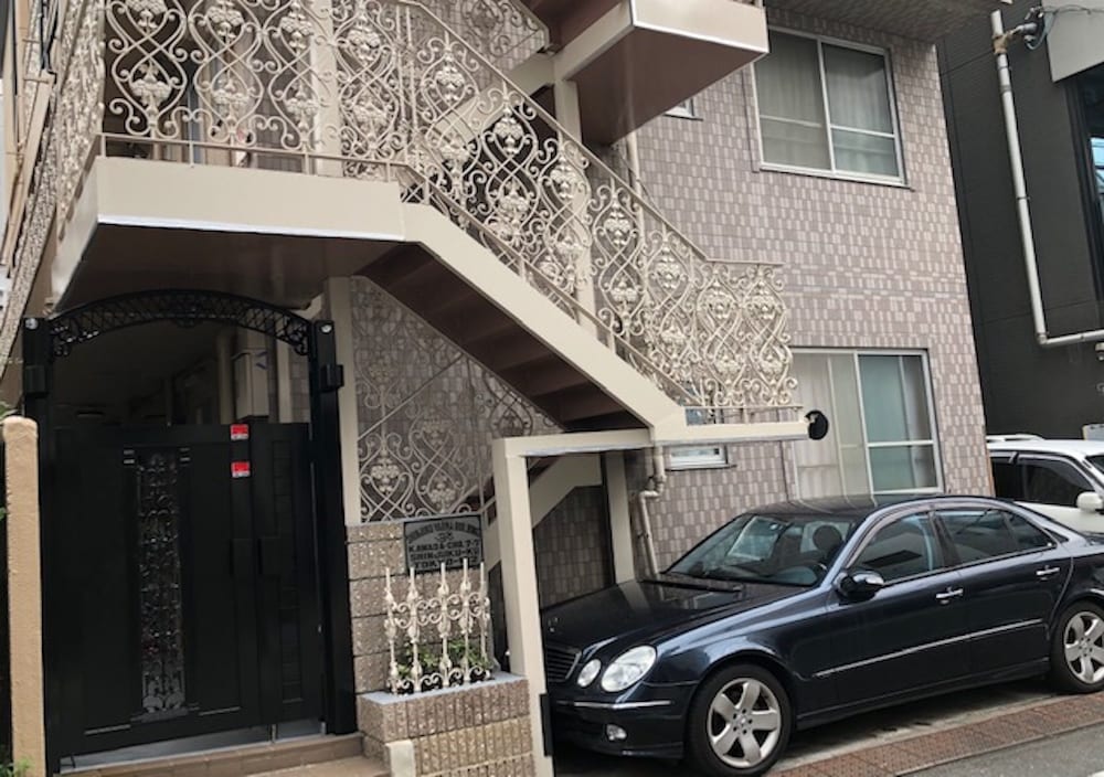 CENTRALLY LOCATED DELUXE FURNISHED.1 東京