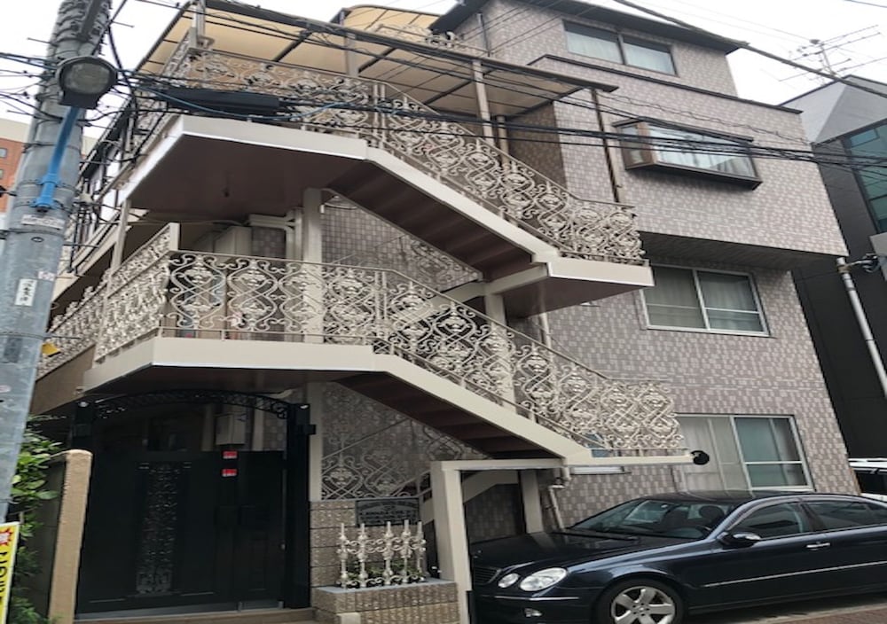 CENTRALLY LOCATED DELUXE FURNISHED.1 東京