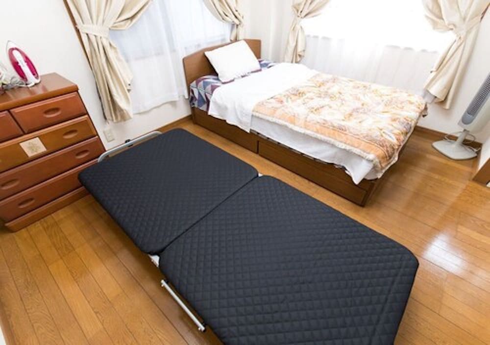 CENTRALLY LOCATED DELUXE FURNISHED.1 東京