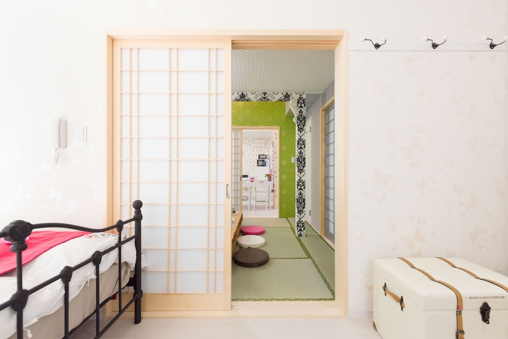 PAPILLON PARADIS NISHI-SHINJUKU 東京