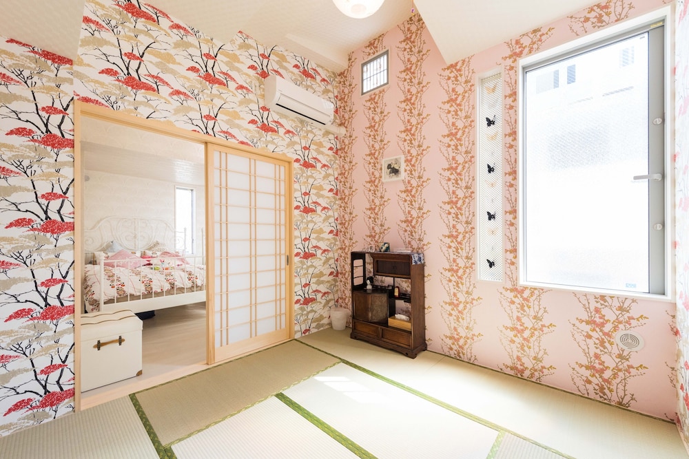 PAPILLON PARADIS NISHI-SHINJUKU 東京