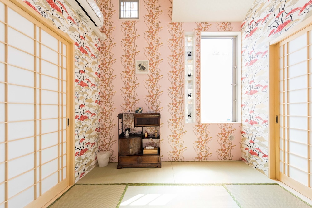 PAPILLON PARADIS NISHI-SHINJUKU 東京
