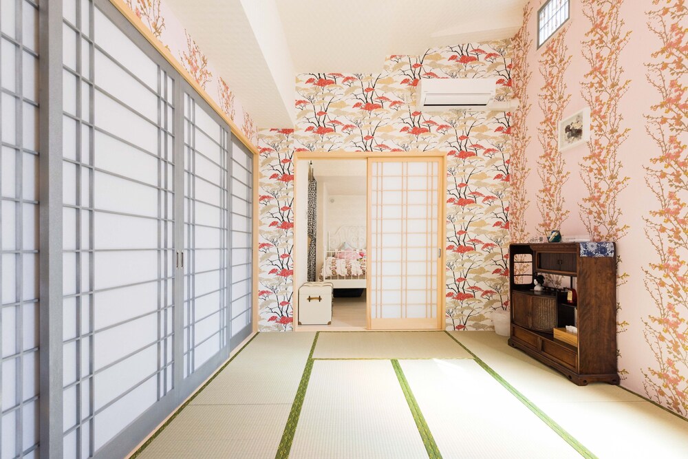 PAPILLON PARADIS NISHI-SHINJUKU 東京
