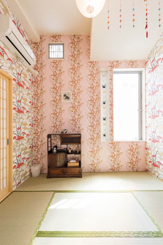 PAPILLON PARADIS NISHI-SHINJUKU 東京