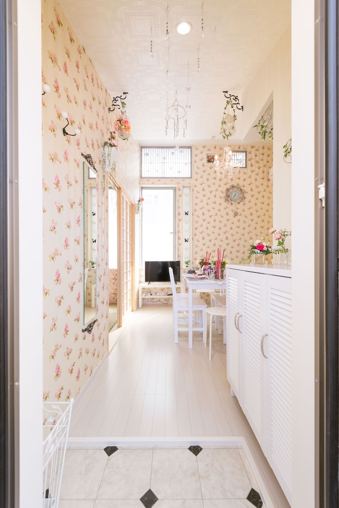 PAPILLON PARADIS NISHI-SHINJUKU 東京