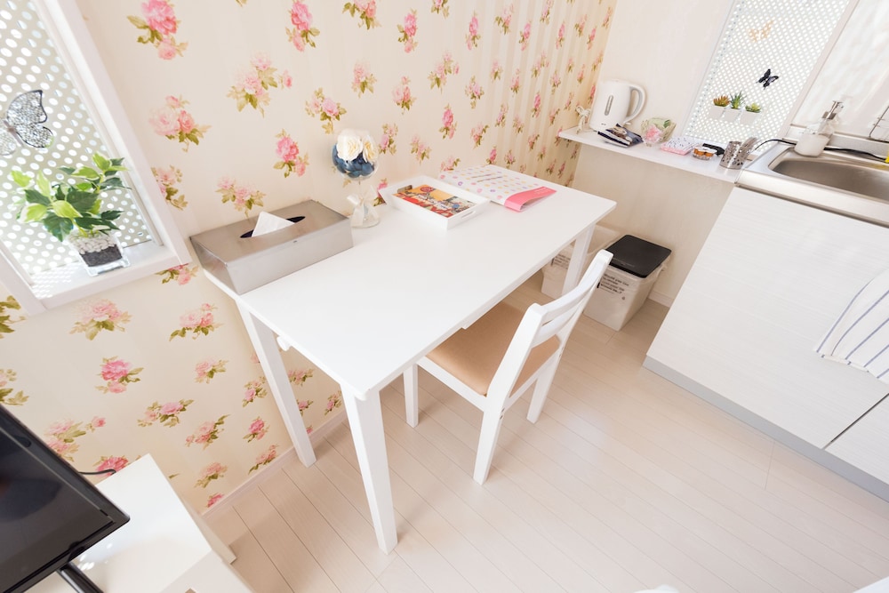 PAPILLON PARADIS NISHI-SHINJUKU 東京