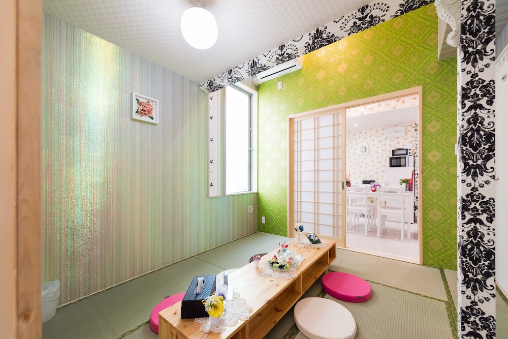 PAPILLON PARADIS NISHI-SHINJUKU 東京