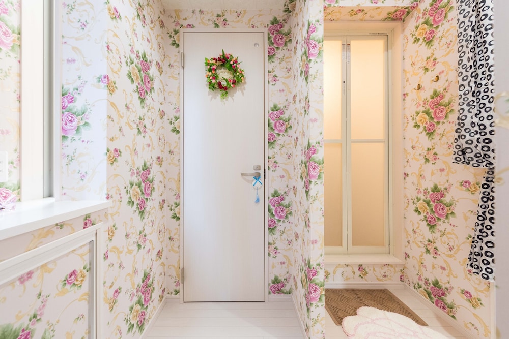 PAPILLON PARADIS NISHI-SHINJUKU 東京