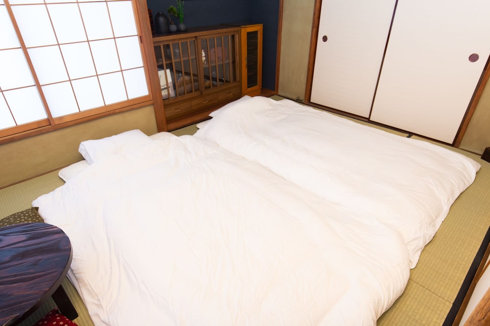 神楽坂 レトロなBARとホテル 東京