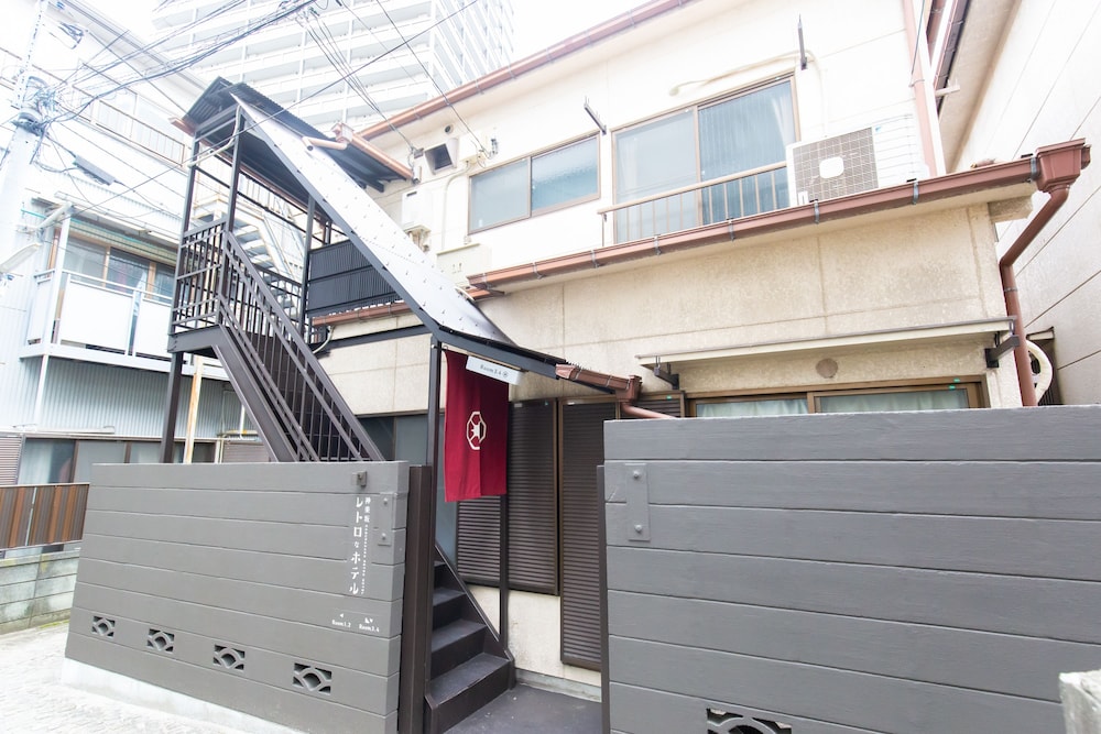 神楽坂 レトロなBARとホテル 東京