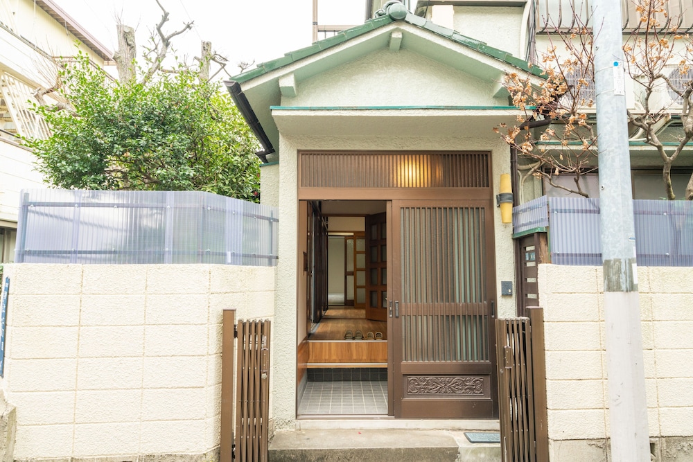 ZAITO TOKYO OSHIAGE ECONOMY INN 東京