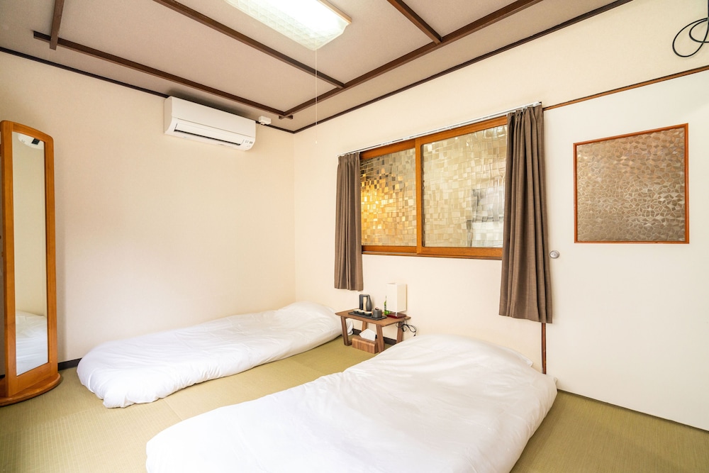 ZAITO TOKYO OSHIAGE ECONOMY INN 東京