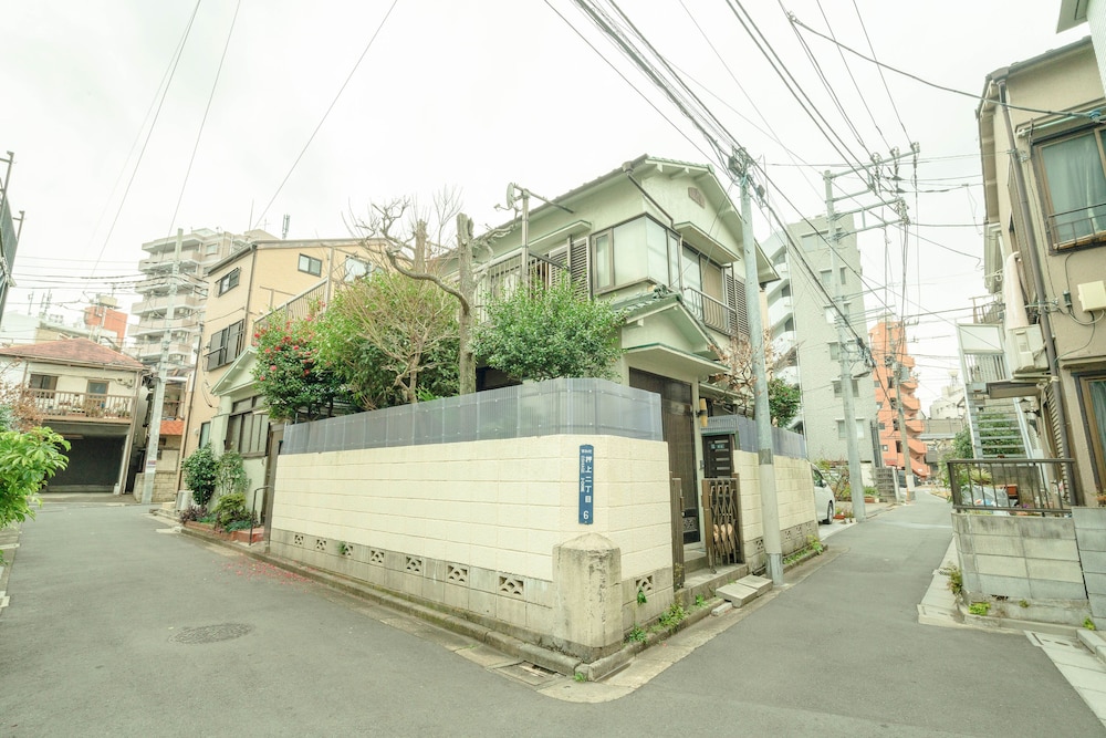 ZAITO TOKYO OSHIAGE ECONOMY INN 東京