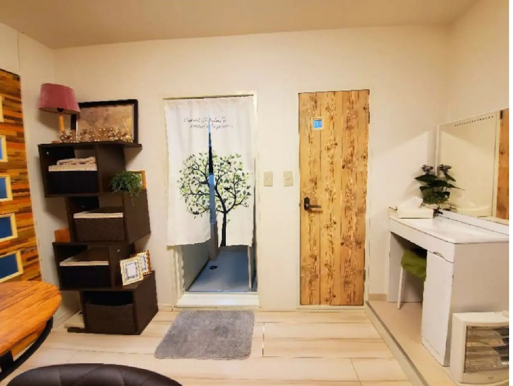 2 BED ROOM FLAT IN THE HEART OF TOKYO 東京