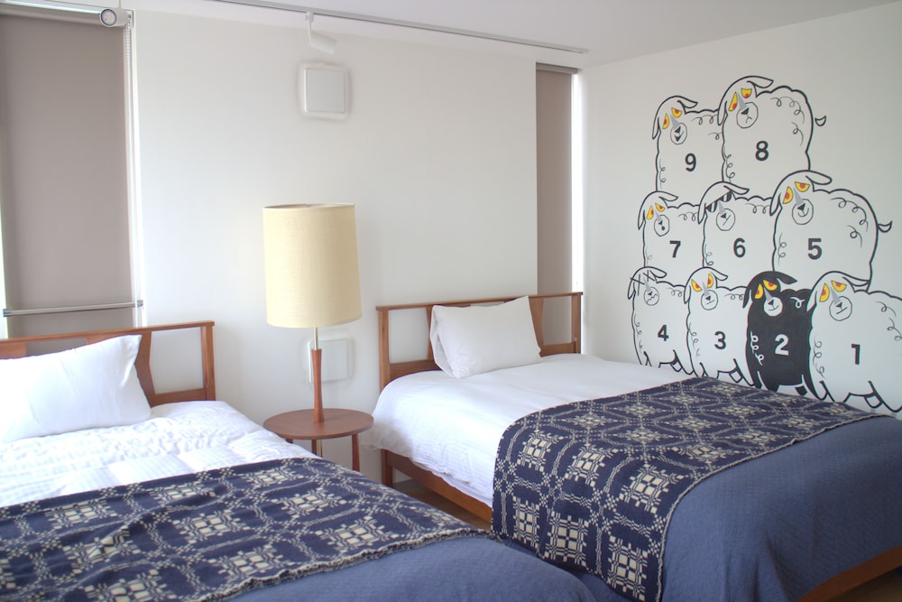 AOCA SANNO APARTMENT OF CONTEMPORARY ART 東京