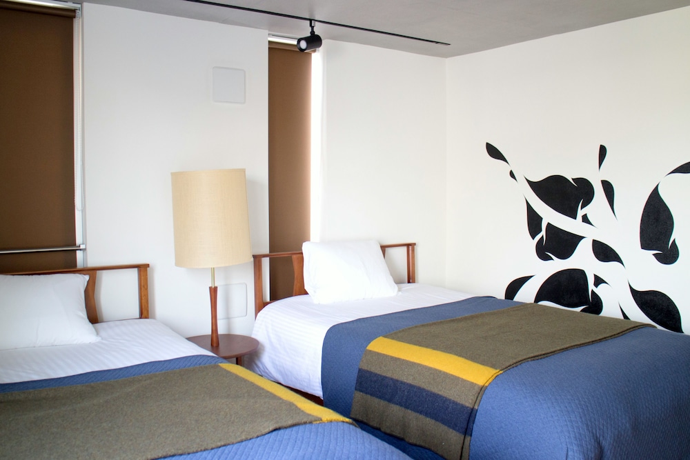 AOCA SANNO APARTMENT OF CONTEMPORARY ART 東京