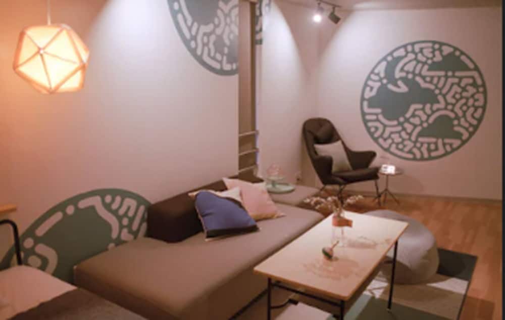 AOCA SANNO APARTMENT OF CONTEMPORARY ART 東京