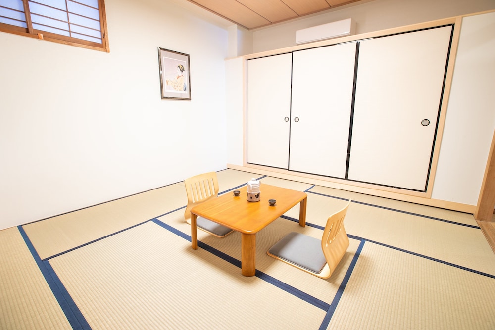 TOUKA HOUSE 4F 東京