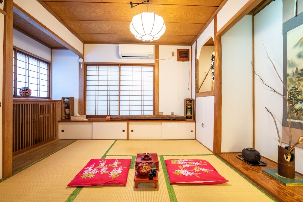 VILLA TRADITIONAL DESIGNER HOUSE OYAMA 東京