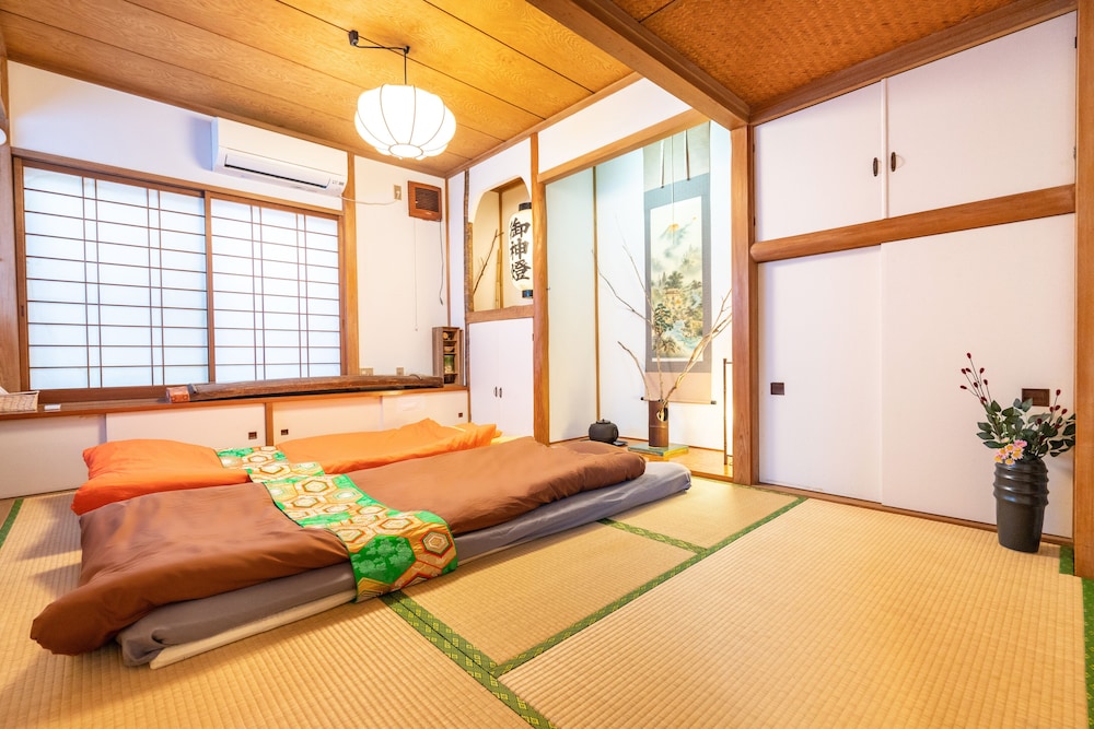 VILLA TRADITIONAL DESIGNER HOUSE OYAMA 東京