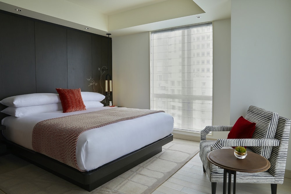 キンプトン新宿東京 バイ IHG 東京