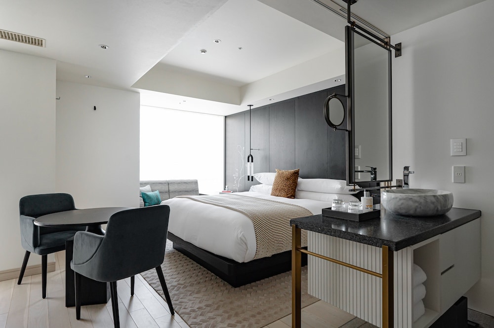 キンプトン新宿東京 バイ IHG 東京
