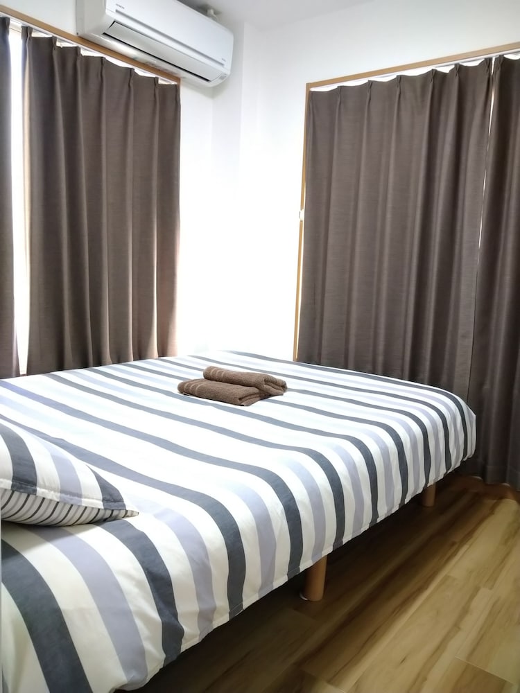 ISSYUKU HOTEL KAMINARIMON 東京