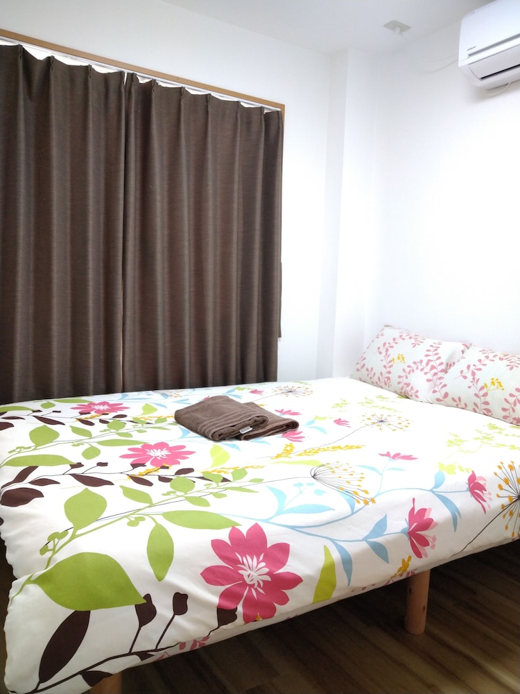 ISSYUKU HOTEL KAMINARIMON 東京