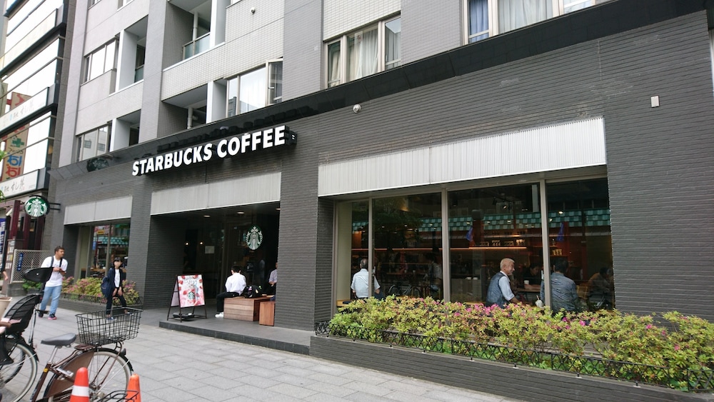 ISSYUKU HOTEL KAMINARIMON 東京