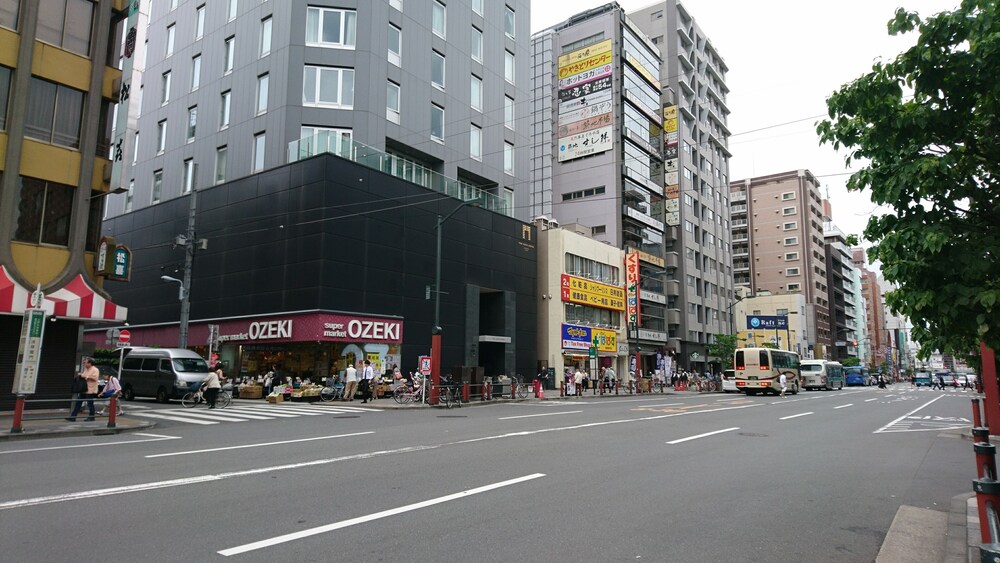 ISSYUKU HOTEL KAMINARIMON 東京