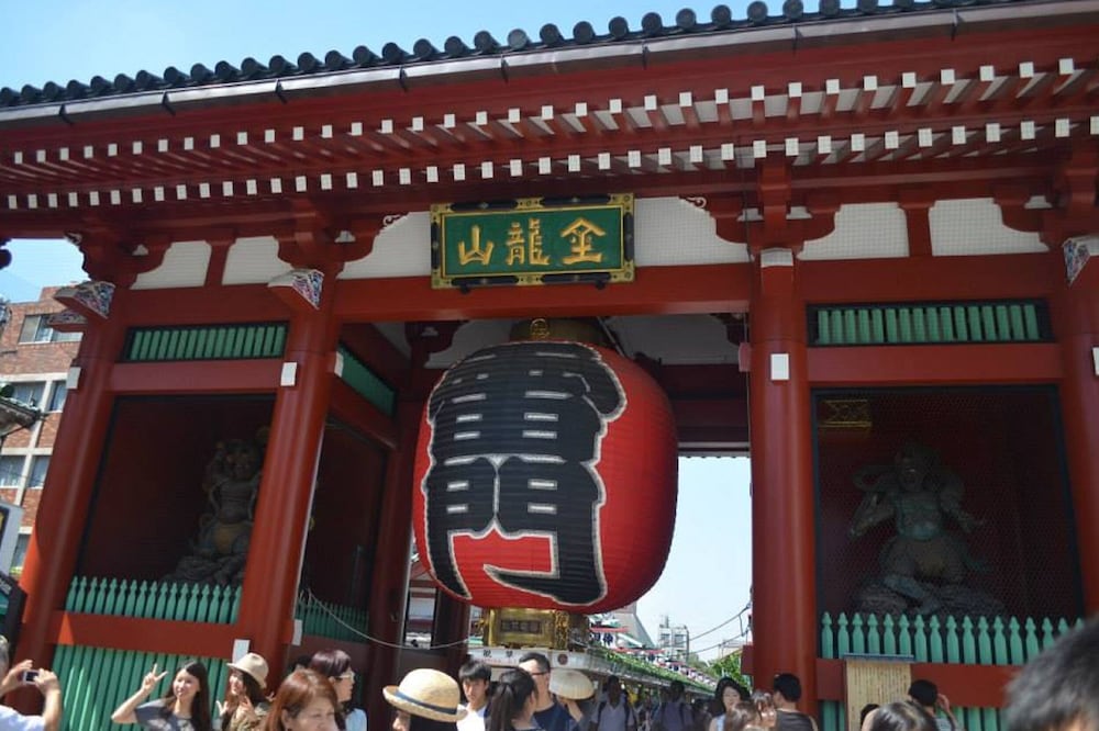 ISSYUKU HOTEL KAMINARIMON 東京