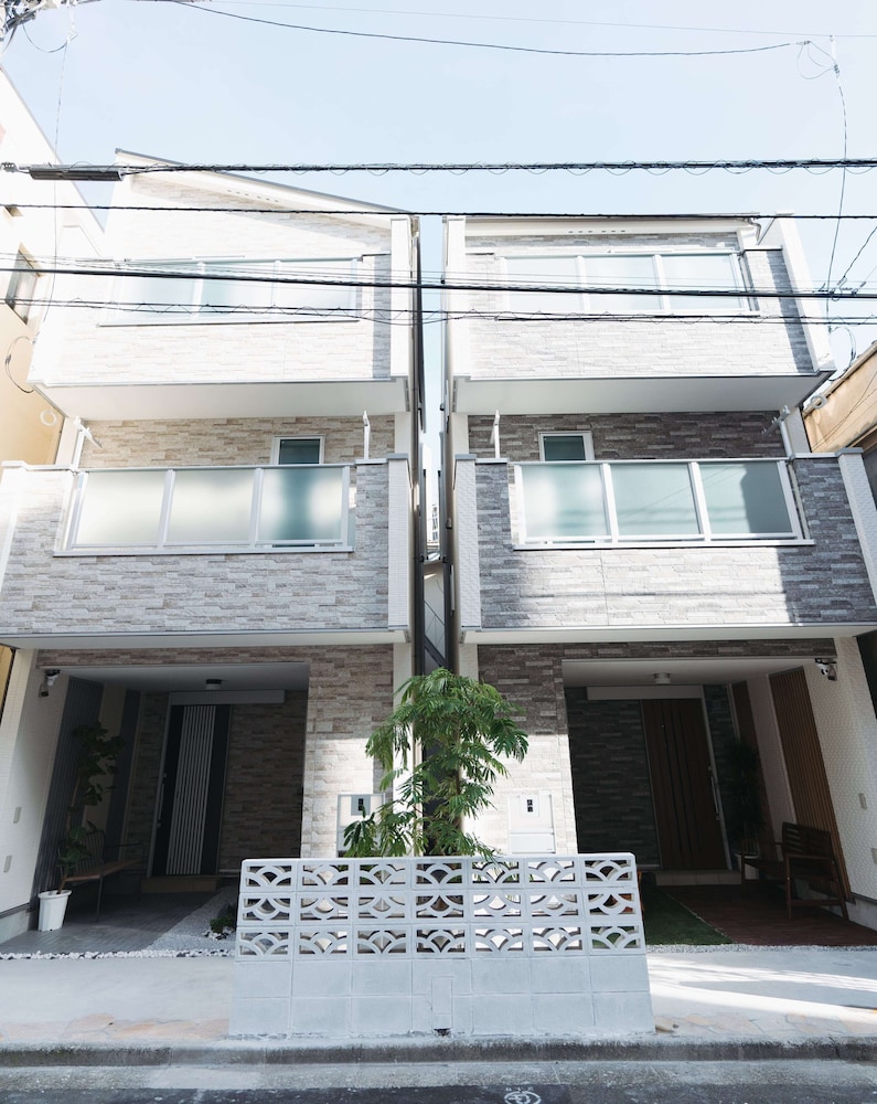 BACK TO 90S AMERICAN STYLE HOUSE 東京