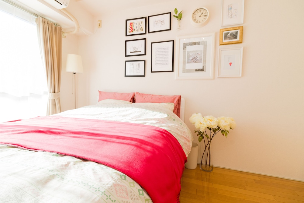 LIONS APARTMENT SHINJUKU GYOEN 1002 東京