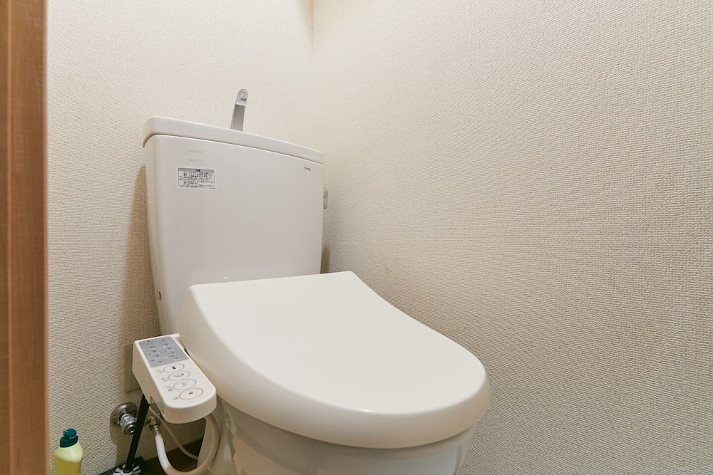 NISHISHINJUKU HANA APARTMENT 東京