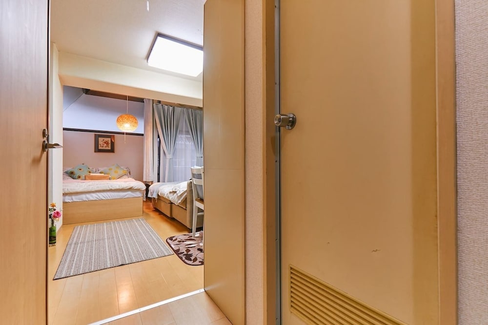 NISHISHINJUKU HANA APARTMENT 東京