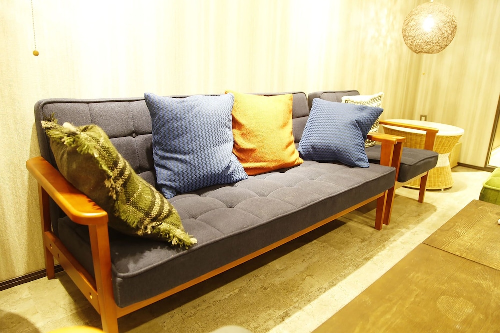 UENO LUCKY HOMES 東京
