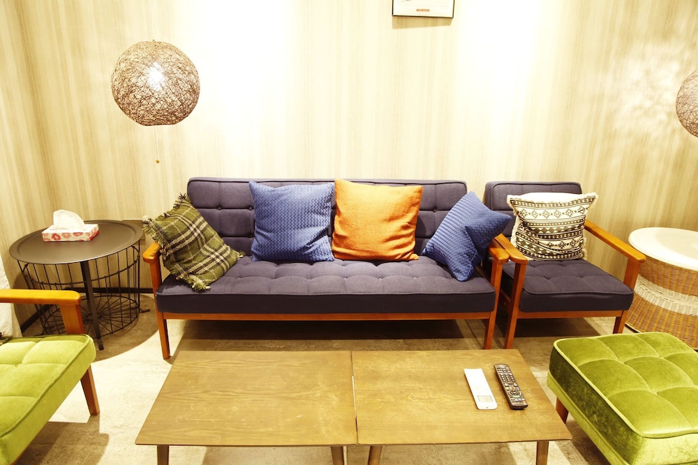 UENO LUCKY HOMES 東京