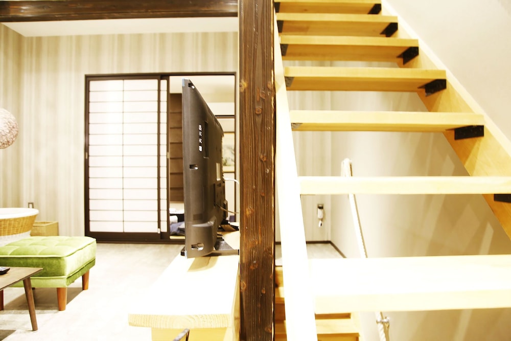 UENO LUCKY HOMES 東京