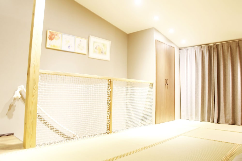 UENO LUCKY HOMES 東京