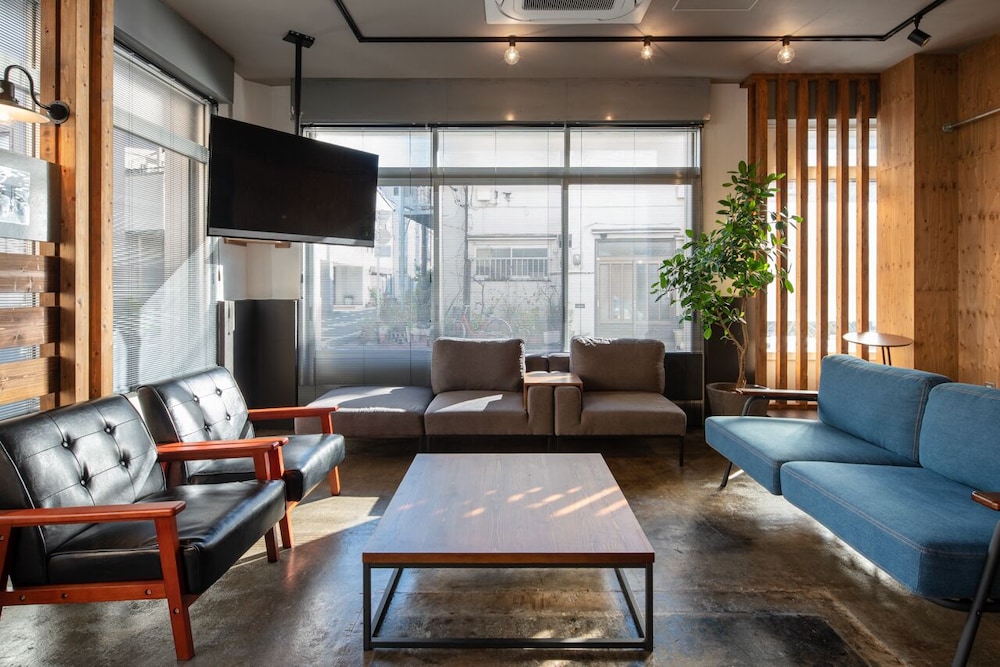 RAKUNA INN 和 HONJO-AZUMABASHI 東京