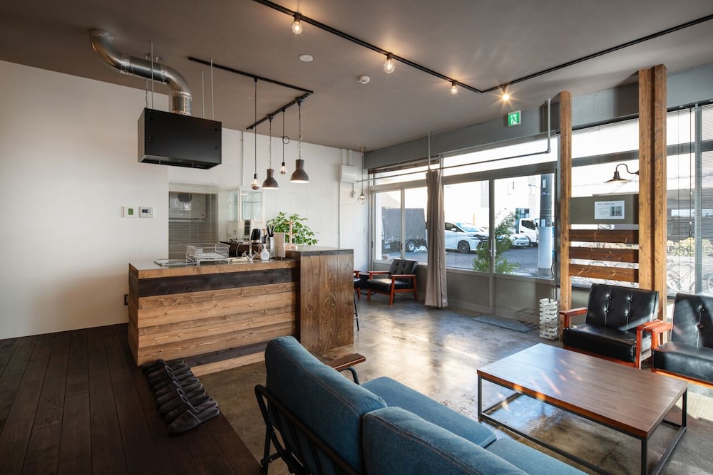 RAKUNA INN 和 HONJO-AZUMABASHI 東京